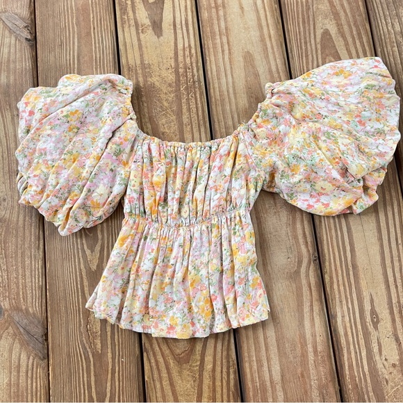 Altar'd State Tops - Altar’d State Floral Off Shoulder Puff Sleeve Smocked Top Size M